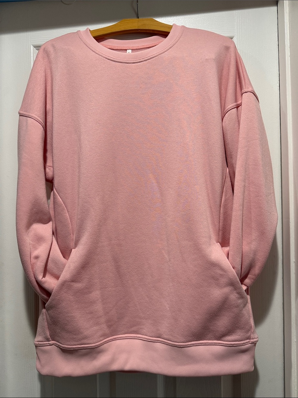 HALARA Light Pink Crewneck Pullover